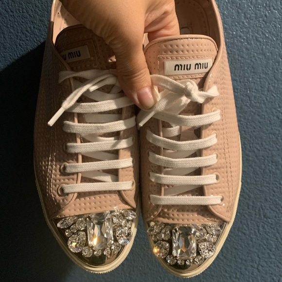 Miu Miu preowned sneakers. Nude color. Size 39. - Picture 2 of 12